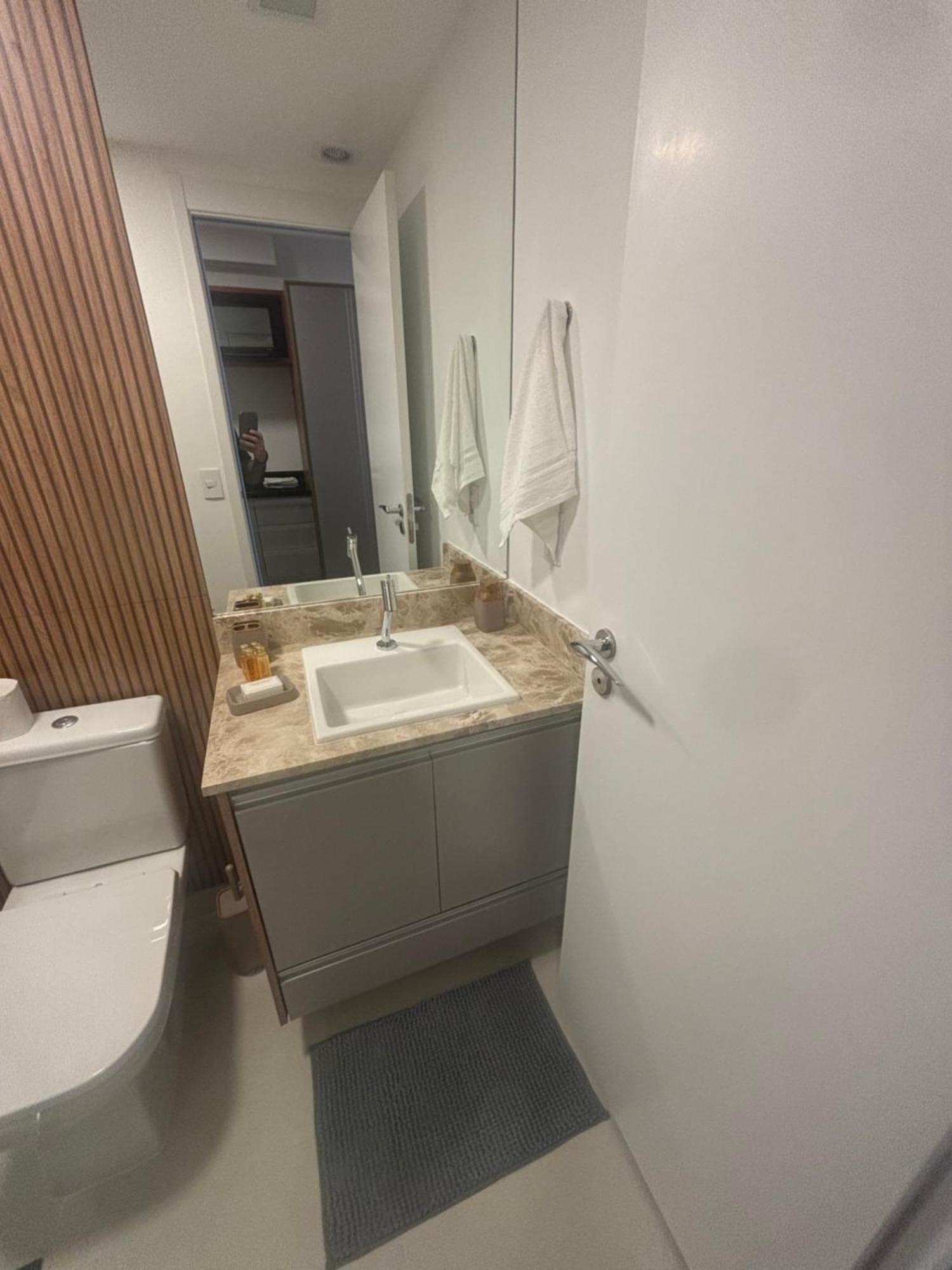 Apartamento Na Mariana Com Linda Vista No 15 E 17 Andar *
